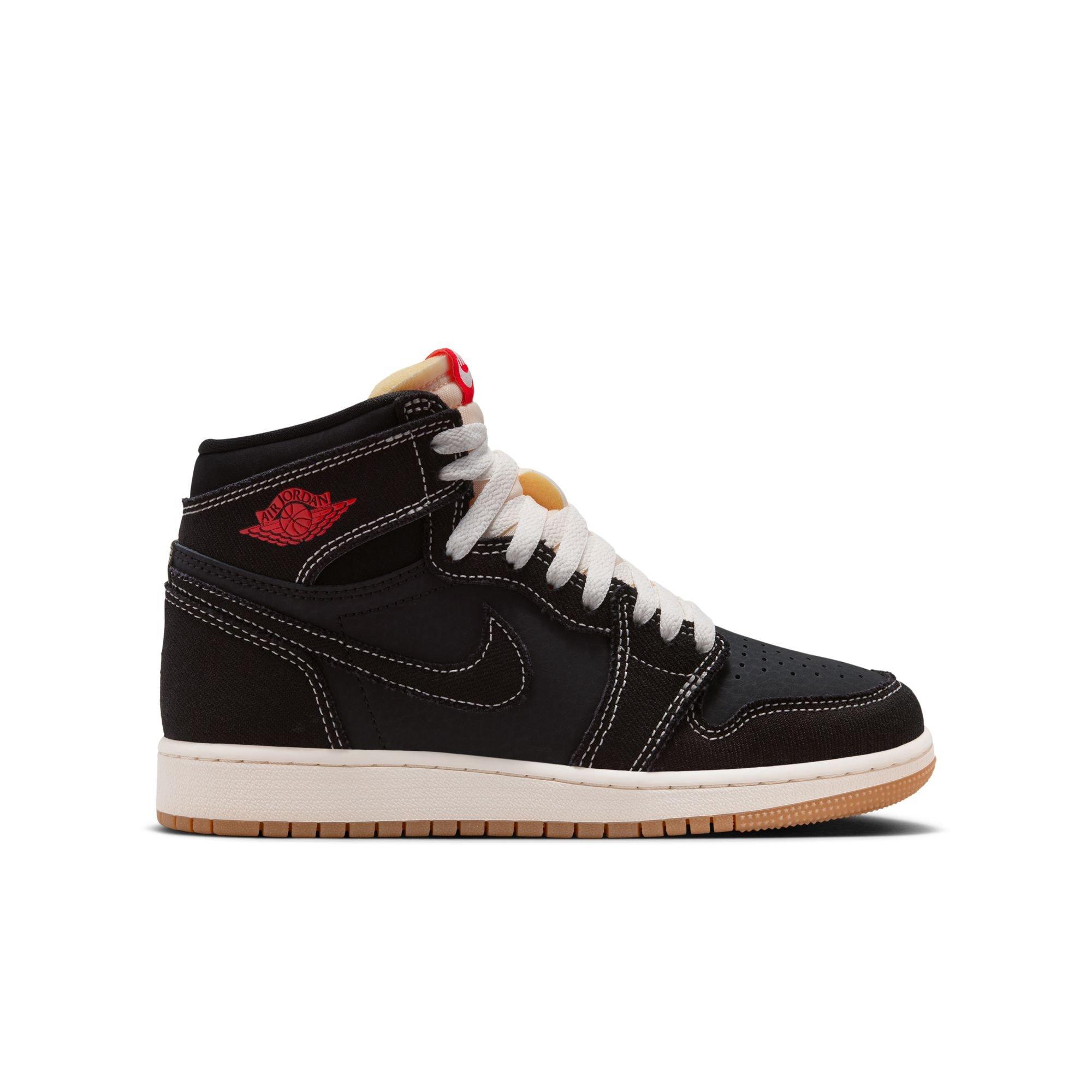 Jordan 1 Retro High OG "Flight Club" Grade School Kids' Shoe - BLACK